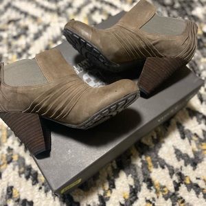 Brand new Vince Camuto size 6.5